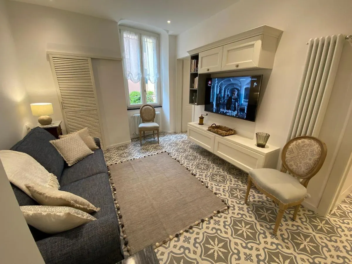 Lägenhet Suites 5 Stelle Nel Borgo Di Varazze Italien