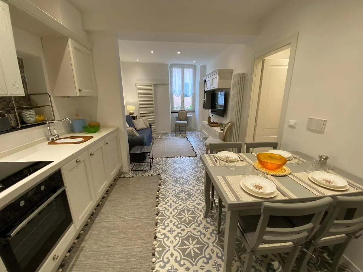 Suites 5 Stelle Nel Borgo Di Varazze Lägenhet