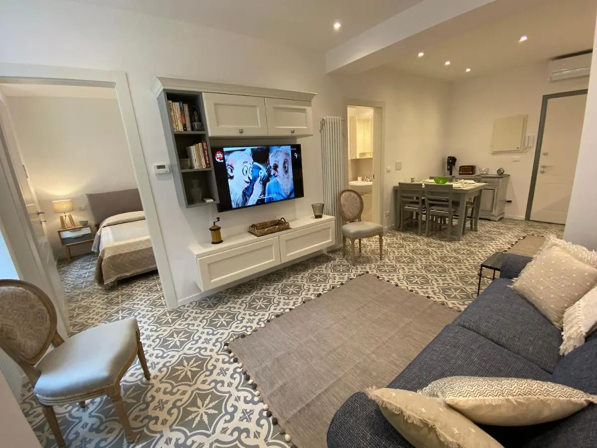 Suites 5 Stelle nel Borgo di Varazze Appartamento