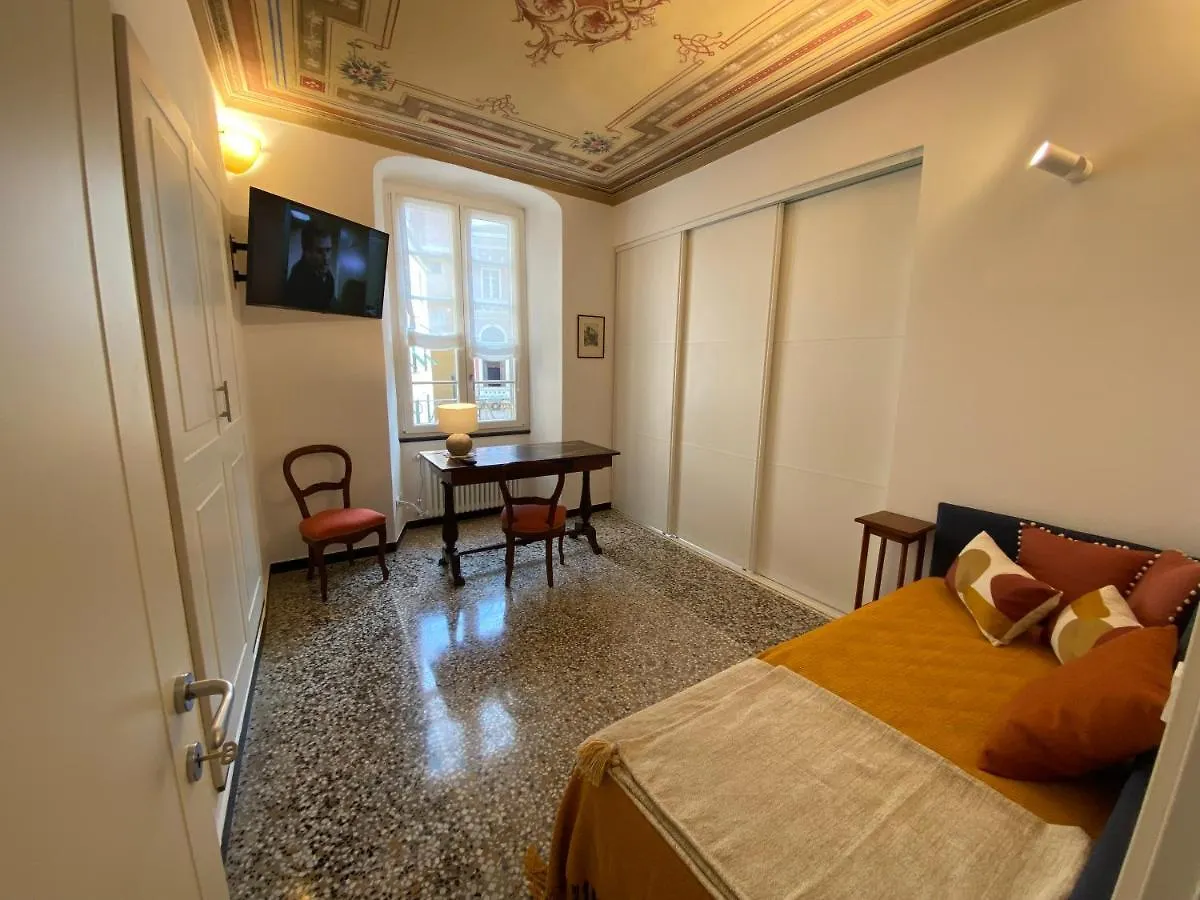 Appartamento Suites 5 Stelle nel Borgo di Varazze